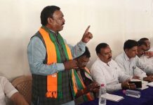 एकजुटीने काम करून गडचिरोली विधानसभेत पुन्हा कमळ फुलवूया