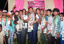 ग्रामीण भागात कॅार्नर सभांचा धडाका, युवा वर्गाला धर्मरावबाबांचे आकर्षण