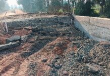 राष्ट्रीय महामार्गावरील पुलाच्या बांधकामात निकृष्ट साहित्याचा वापर