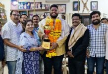 गडचिरोलीत पोहण्याचे धडे घेणाऱ्या जयंतला पार करायचेत सात समुद्र