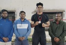शेगावच्या राज्यस्तरीय बॅाक्सिंग स्पर्धेत पारस राऊतने पटकावले कांस्यपदक