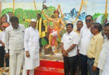 खेडेगाव येथे बिरसा मुंडा यांच्या पुतळ्याचे अनावरण व महोत्सव