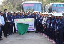 जिल्हाधिकाऱ्यांनी दिलेल्या टिप्स घेऊन आणखी 50 युवक हैदराबादला रवाना