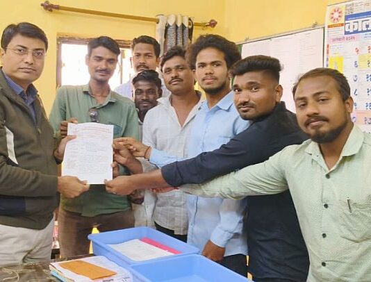 प्रिपेड मीटरमुळे वीज मिटर रिडर व बिल वाटप कामगारांवर येणार संकट