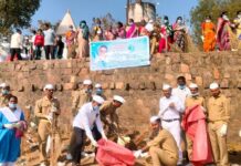 संत निरंकारी मंडळाने केली मार्कंडादेवमध्ये नदीपात्राची स्वच्छता