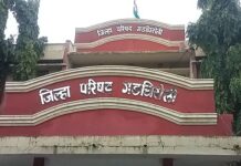 विद्यार्थिनींशी लैंगिक चाळे करणारा मुख्याध्यापक तडकाफडकी निलंबित