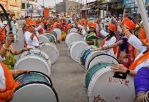 महिलांच्या अभूतपूर्व रॅली आणि ढोलताशाने दणाणले गडचिरोली