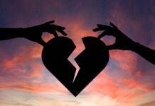 शाळेतच प्रेमाचे कित्ते गिरवणाऱ्या शिक्षक-शिक्षिकेचे विलगीकरण