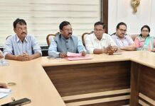 वक्फ बोर्डाने घेतलेल्या आदिवासींच्या देशभरातील जमिनी परत मिळणार