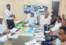 खासदार डॉ.किरसान यांची गडचिरोली न.प.मध्ये बैठक