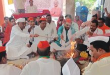 काँग्रेसच्या महायज्ञापाठोपाठ मुख्यमंत्री गडचिरोलीत दाखल