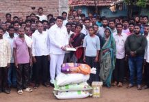 कात्रटवारांनी घेतली ‘त्या’ मुलींच्या शिक्षणाची जबाबदारी