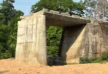 ‘खोब्रागडी’च्या पुलाची दुरूस्ती कंत्राटदार स्वखर्चाने करणार