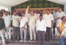 जिल्ह्यातील शासकीय कामे स्थानिक कंत्राटदारांनाच द्या