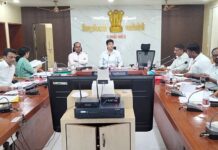 अहेरीतील महिला रुग्णालयाच्या कामाला गती देण्याचे निर्देश