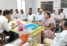 अर्धवट आणि खड्डेयुक्त रस्त्यांच्या दुरुस्तीसाठी राष्ट्रवादीचा पुढाकार