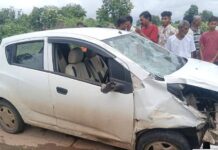 भरधाव कारची दुचाकीस्वारांना धडक, एक ठार; तिघे जखमी