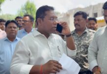 आमदार डॅा.नरोटेंनी केला राष्ट्रीय महामार्ग कार्यालयाचा पंचनामा