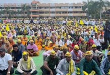आरक्षणातील घुसखोरीविरोधात आदिवासींचा आक्रोश महामोर्चा