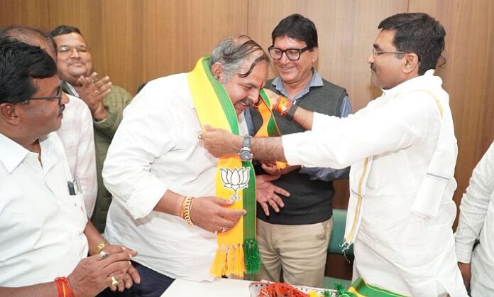 WhatsApp Image 2025-11-13 at 12.30.25