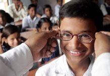 विद्यार्थ्यांसाठी जिल्हाभर नेत्र तपासणी व मोफत चष्मेवाटप