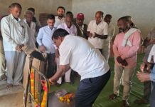 देसाईगंज तालुक्यात शासकीय धान खरेदी केंद्राचा शुभारंभ