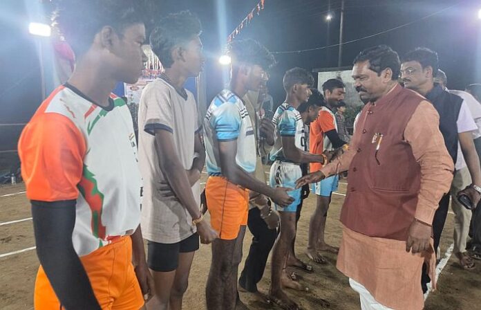 WhatsApp Image 2025-12-14 at 08.37.01