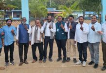 चर्चेतल्या लढतीमधील प्रतिस्पर्धी उमेदवार जेव्हा एकत्र येतात…