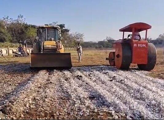 देसाईगंज पोलिसांनी नष्ट केली 19 लाख 67 हजारांची दारू