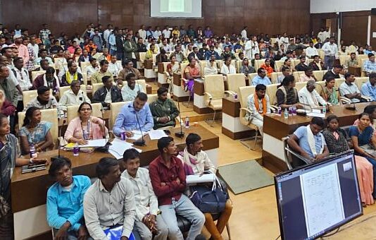 बैठकीत 390 सामूहिक वनहक्क विकास आराखड्यांना मंजुरी