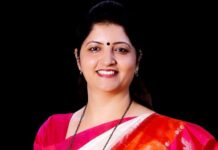 महिला आयोगाच्या अध्यक्ष रुपाली चाकणकर शुक्रवारी गडचिरोलीत