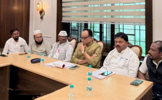 राष्ट्रवादी काँग्रेस अल्पसंख्यांक विभागाची गडचिरोलीत बैठक