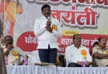 संत गाडगेबाबांचे विचार आत्मसात करून समाजाने प्रगती साधावी