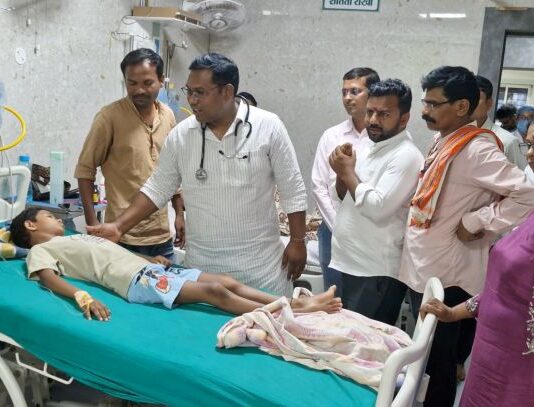 विद्यार्थ्यांची प्रकृती बिघडण्याचे कारण गुलदस्त्यात, सर्व्हेक्षण सुरू