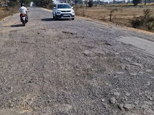 दक्षिण गडचिरोलीतील रस्त्यांसह विविध कामांसाठी भरीव निधी