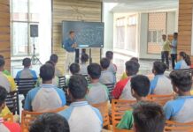 युपीएससी उत्तीर्ण रजत वाळके यांचे ‘प्लॅटिनम’मध्ये मार्गदर्शन