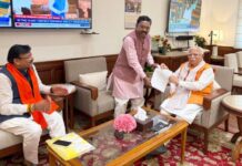 जिल्ह्यात वीज, गृहनिर्माण व शहरी सुविधांसाठी उपाययोजना करा