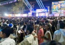 भीमाच्या लेकरांनी व्यापून गेले मुख्य चौकातील चारही मार्ग