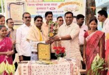 राज्यस्तरावर आदर्श शाळा म्हणून कुनघाड्याच्या शाळेला बहुमान