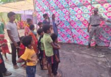 मुलांनो, आता नक्षलवाद्यांची भिती नको, आम्ही आहोत ना !