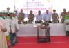 मुख्य सचिव, पोलीस महासंचालक पोहोचले आत्मसमर्पितांच्या वसाहतीत