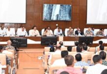 नक्षलवाद्यांना संपविले, पुढे काय? नव्या विकास आराखड्याची आखणी