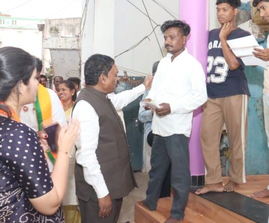 पोटनिवडणुकीचा प्रचार आज थांबणार, भाजप-काँग्रेसमध्ये लढत