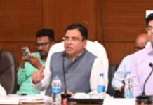 ‘डीपीसी’त पालकमंत्र्यांनी काढली वनविभागाच्या अधिकाऱ्यांची खरडपट्टी
