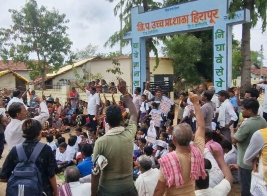 विमानतळग्रस्त गावांमधील विद्यार्थी आणि पालकांचा शाळेवरच बहिष्कार