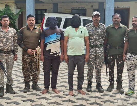 पिपली बुर्गीत कथित नक्षली बॅनर लावणाऱ्या दोन इसमांना अटक