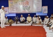 जिल्ह्यातील विविध प्रश्नांना घेऊन ‘चरखे के पास चर्चा’ लोकसंवाद
