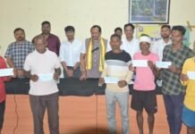 वन्यजीवांच्या हल्ल्यातील 12 जखमींना दिलासा, 19 लाखांचे धनादेश वाटप