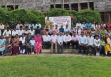 ‘विद्यापीठ आपल्या गावात’ उपक्रम, गोंडवानाच्या विद्यार्थ्यांची क्षेत्रभेट