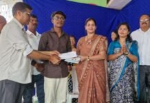 विद्यार्थ्यांनी केले ‘जिल्ह्याची दशा आणि दिशा’ विषयावर विचारमंथन